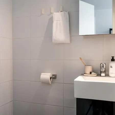 Spacious 2br In The Center Apartment Tampere