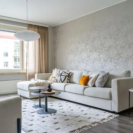 Spacious 2br In The Center *